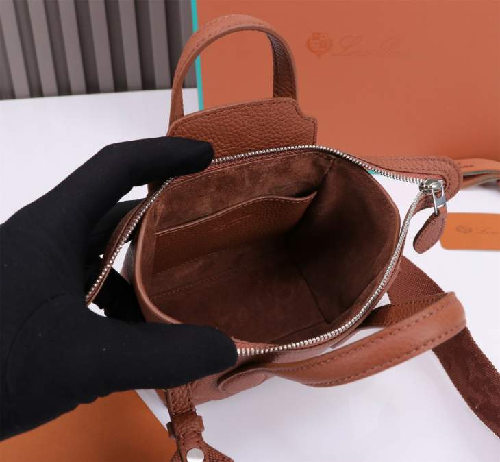 Picture of Loro Piana Handbags _SKUfw159624759fw